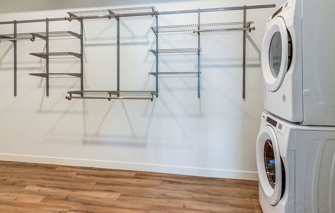 1 bed, 2 baths, 1,216 sqft, $2,395, Unit 386 Magnolia Lane