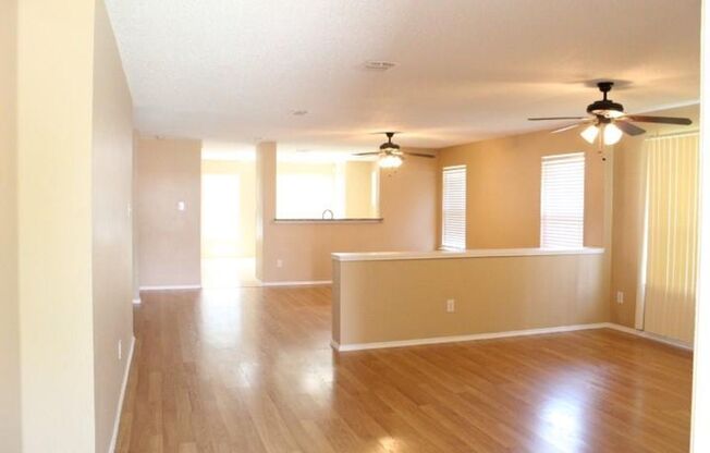 1-MONTH FREE IF MOVE-IN BY 9/16 - 3 bedroom, 2 bath, 1700+ sq ft ~ Mansfield ISD!