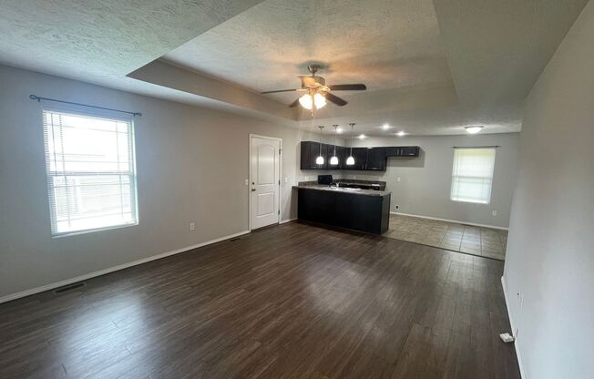 3 bedroom in Republic School District!