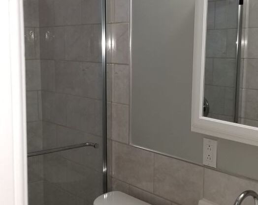 Studio, 1 bath, 300 sqft, $1,480, Unit 7