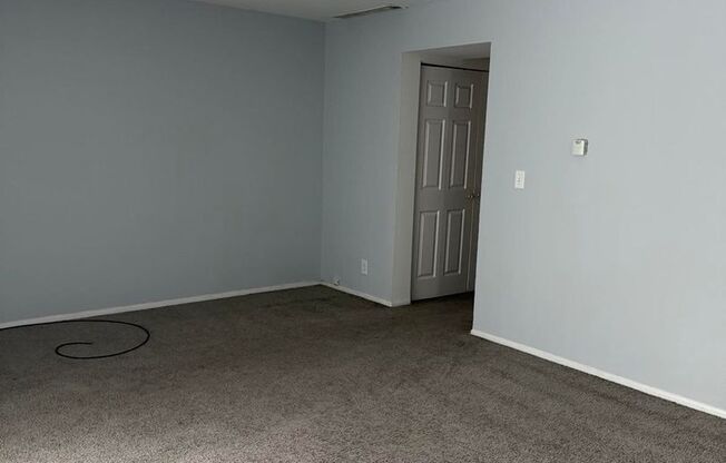 3 beds, 1 bath, 1,000 sqft, $1,750, Unit 135HS