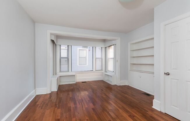 1371 Chapel Street