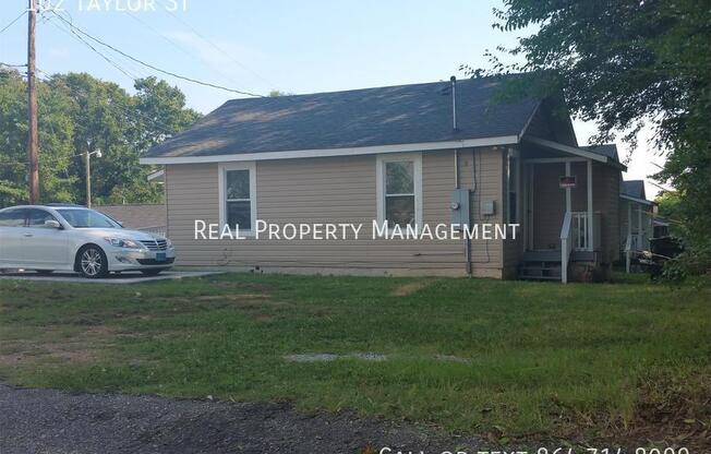 2 beds, 1 bath, 725 sqft, $1,195