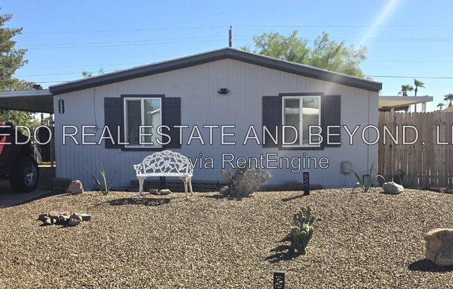 3 beds, 2 baths, 1,248 sqft, $1,895