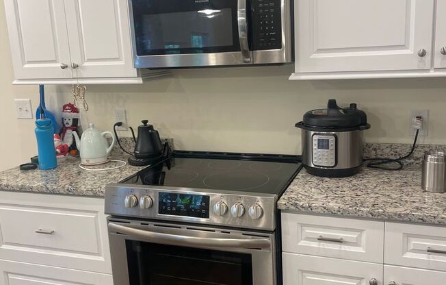 3 BR 2.5 Bath Townhouse