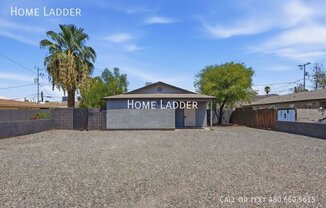 1724 W CAROL AVE