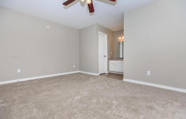 3 beds, 2 baths, 1,156 sqft, $1,400