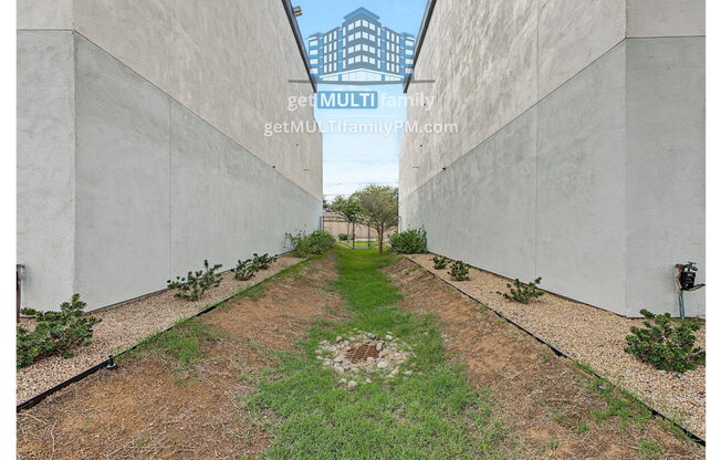 3 beds, 3.5 baths, 2,110 sqft, $3,350