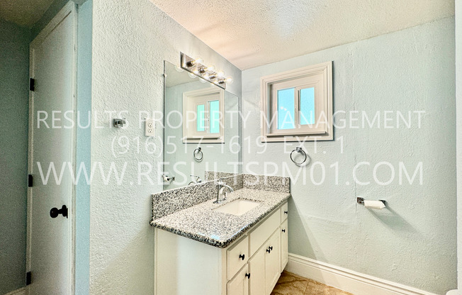 2 beds, 1 bath, $2,100, Unit UNIT B