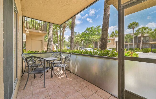 Beautiful Condo in South Naples