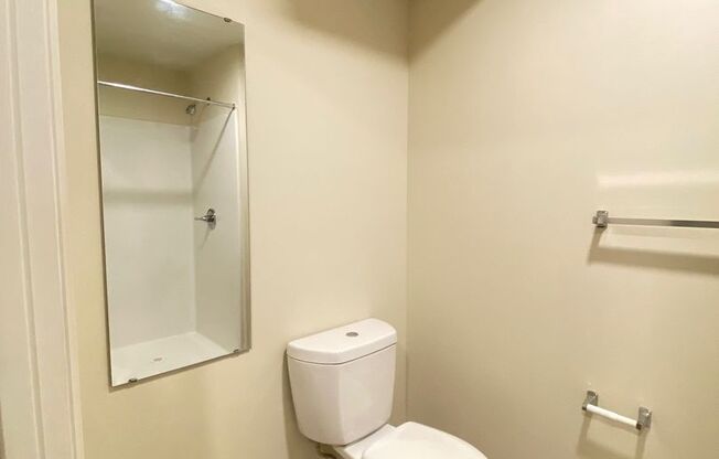 Studio, 1 bath, 175 sqft, $1,195, Unit 206