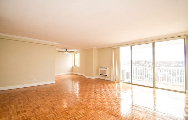 1 BD 1 BA: Beds - 1: Baths - 1.5: SqFt Range - 1003 to 1003