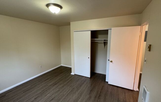 1 bed, 1 bath, 495 sqft, $1,350, Unit 206