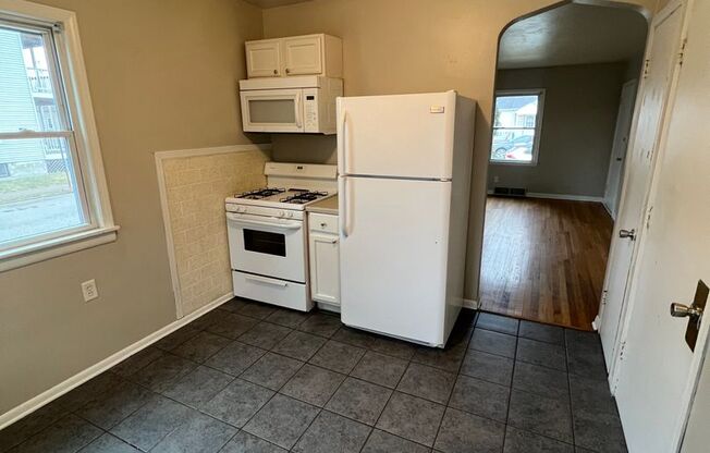 HM 1634 W 17th