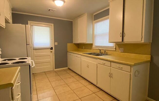 1 Bedroom Duplex!!!