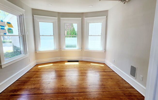 12 N. York Rd