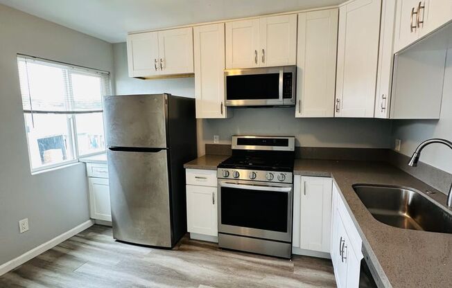 Bright and Updated 2-Bedroom Apartment – Second Floor