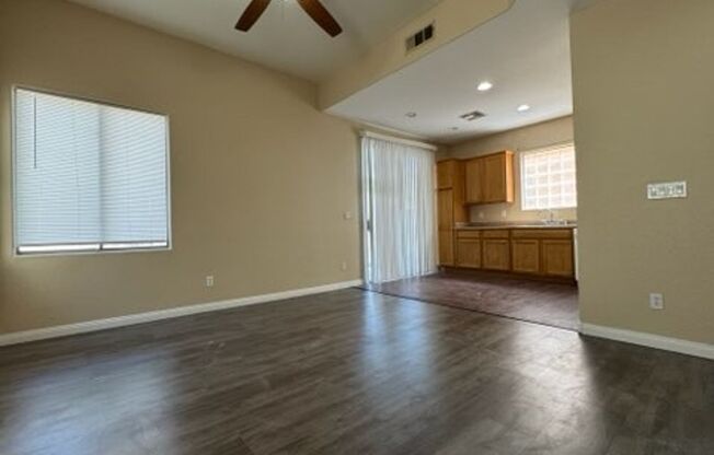 Charming 4 bedroom affordable in North Las Vegas