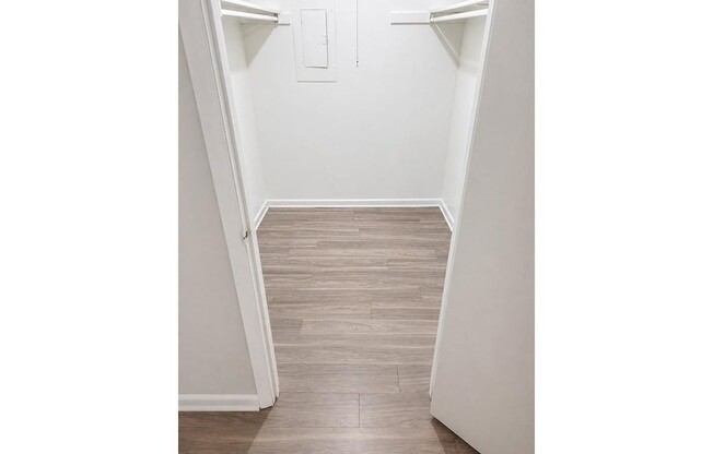 1 bed, 1 bath, 770 sqft, $810