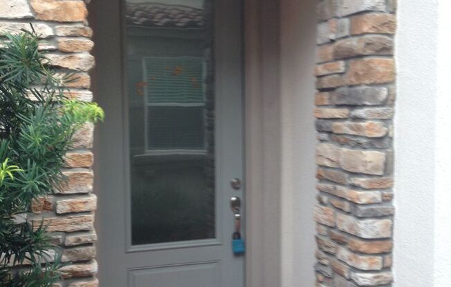 Gorgeous Model Spacious Folsom Unit!