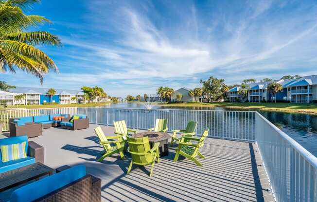 Outdoor firepit and lounging area