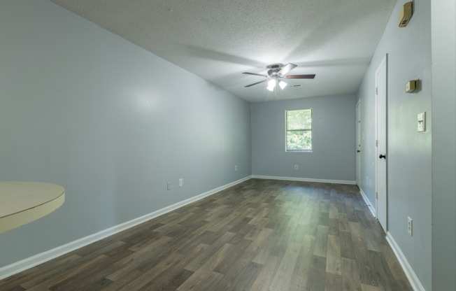 2 beds, 1 bath, 1,000 sqft, $875, Unit 345