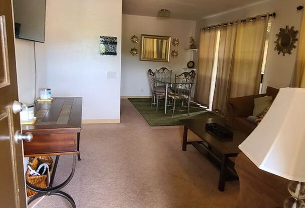 Fully Furnished 2bdrm 1.5bath unit for $2,000/month