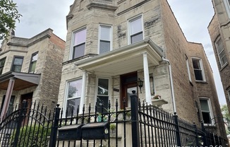 2714 N ALBANY AVE