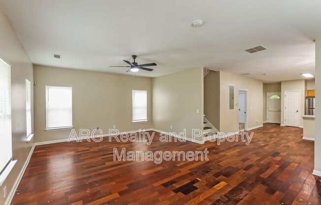 2440 N MAIN ST