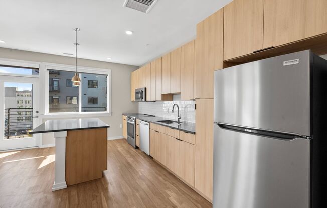 1 bed, 1 bath, 614 sqft, $2,660, Unit 632