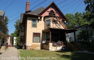 938 Spaight Street