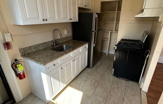 2 beds, 1 bath, $1,450