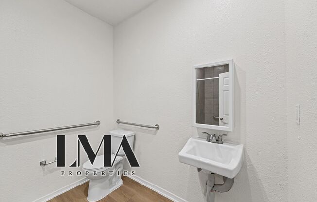 Studio, 1 bath, 500 sqft, $1,238, Unit 206
