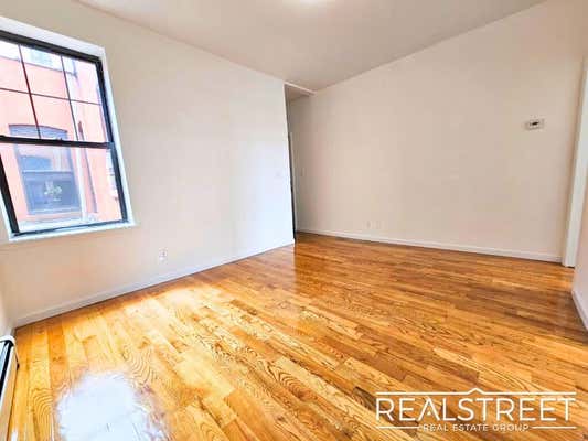 28 MACDOUGAL ST