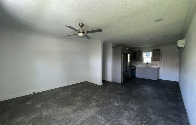 Fully Renovated 2 Bed, 1 Bath Duplex in the Heart of Kissimmee – Modern Upgrades Galore!