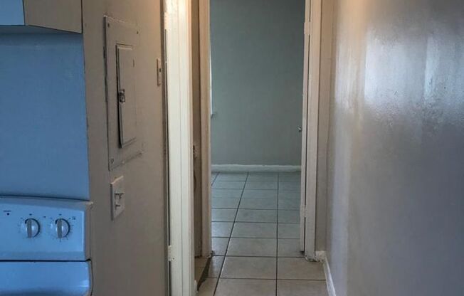 1 bed, 1 bath, 630 sqft, $1,400, Unit 5250-17