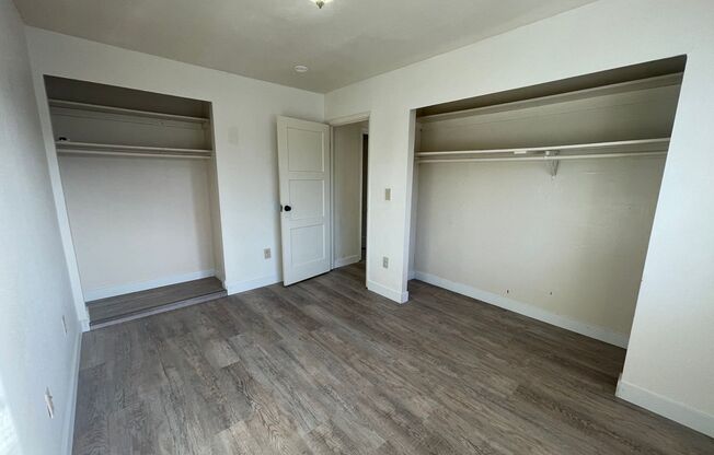 2 beds, 1 bath, $1,600