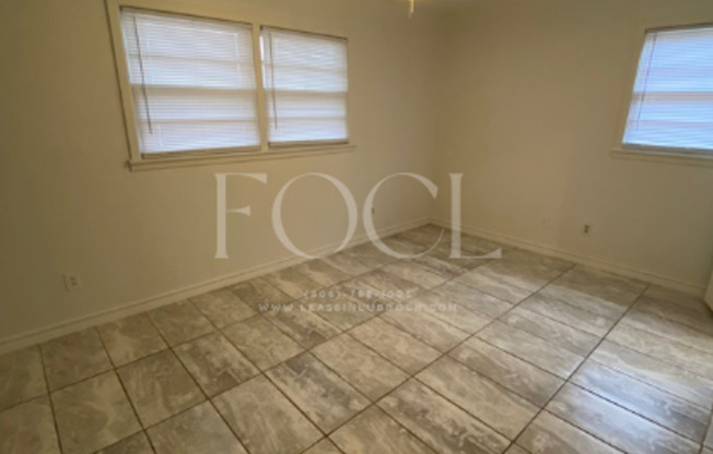 3 beds, 2 baths, $1,300