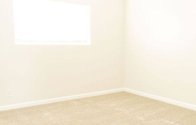 2 beds, 2 baths, 945 sqft, $2,650, Unit 57-203
