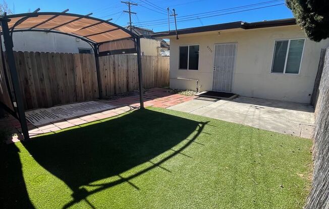 4528-32 Bancroft Street