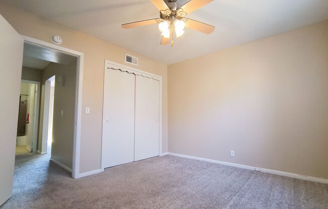 2 beds, 1 bath, 850 sqft, $979, Unit 1204