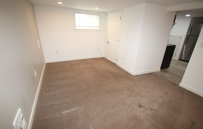 1 bed, 1 bath, 840 sqft, $1,995, Unit 3