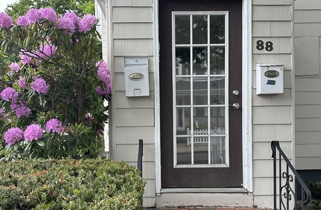 88 HUBBARD ST