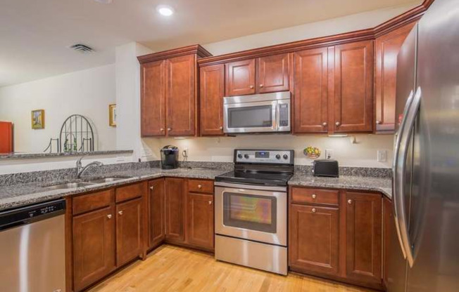 23 AUGUSTA CT