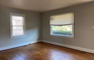 2 beds, 1 bath, $925