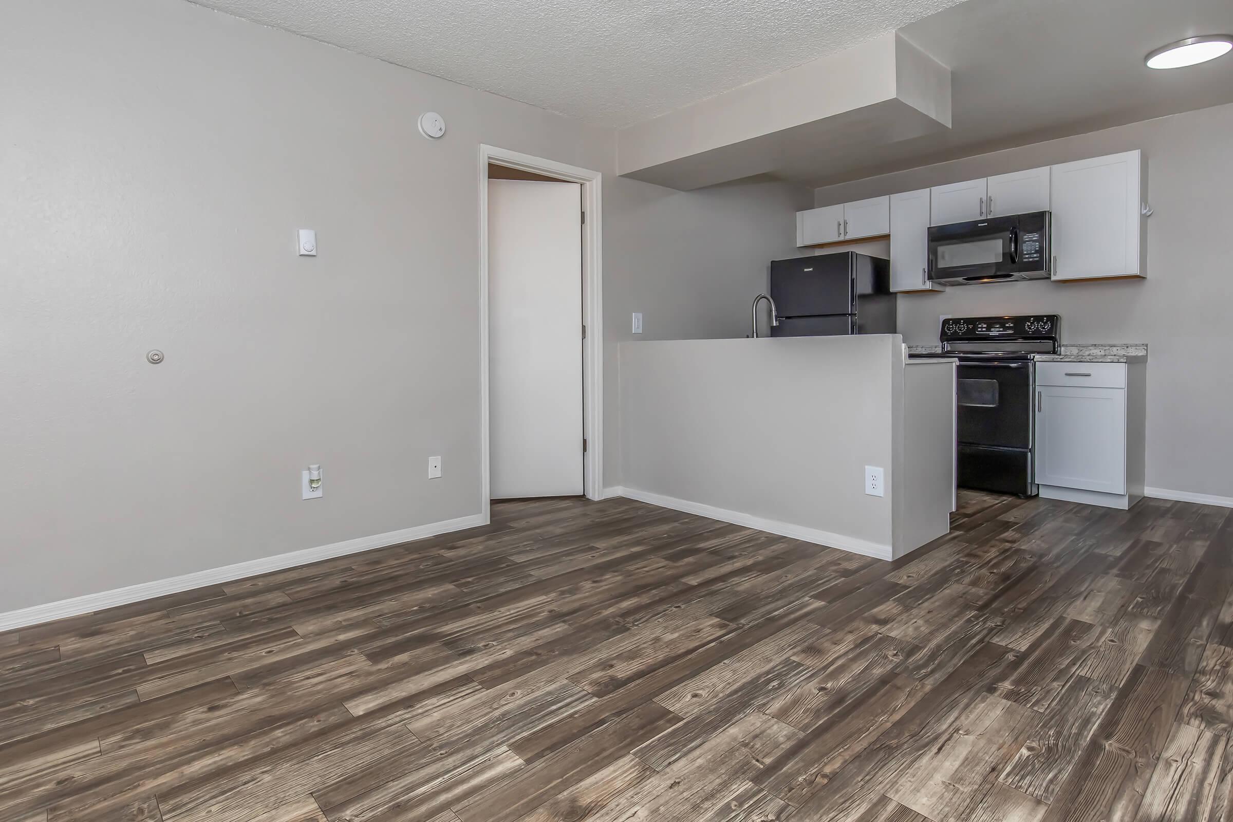 Home - The Crossings on Grande Apartment Homes - Tucson, AZ