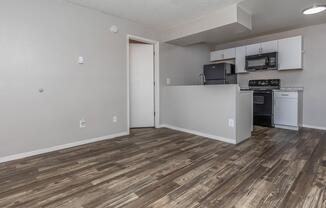 1 bed, 1 bath, 476 sqft, $695