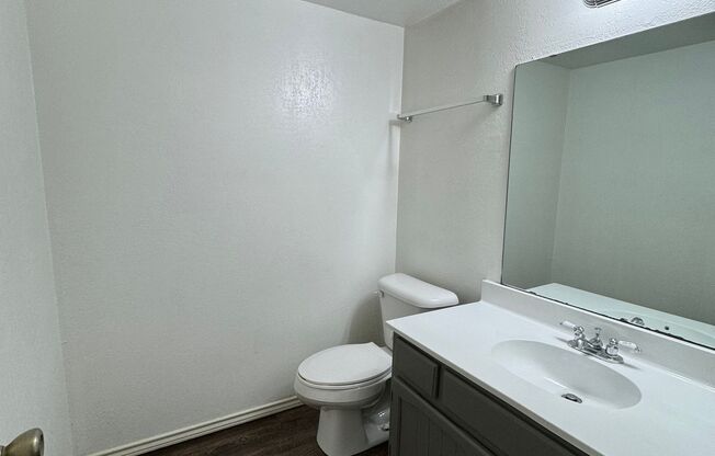 2 Bedroom 1.5 Bathroom Townhouse