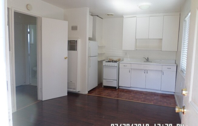 1 bed, 1 bath, 450 sqft, $1,550