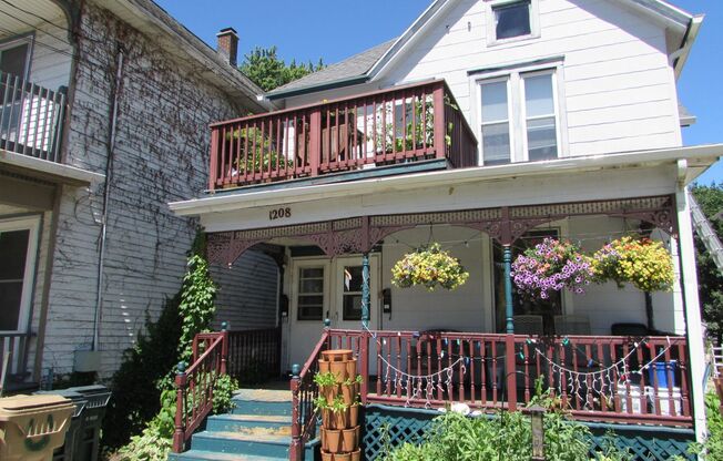 (598) - 1208 Jenifer Street